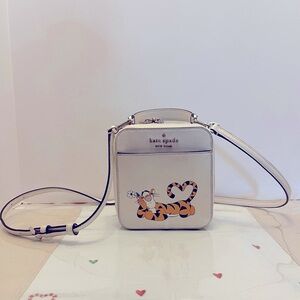 Kate Spade Disney Tigger Crossbody purse